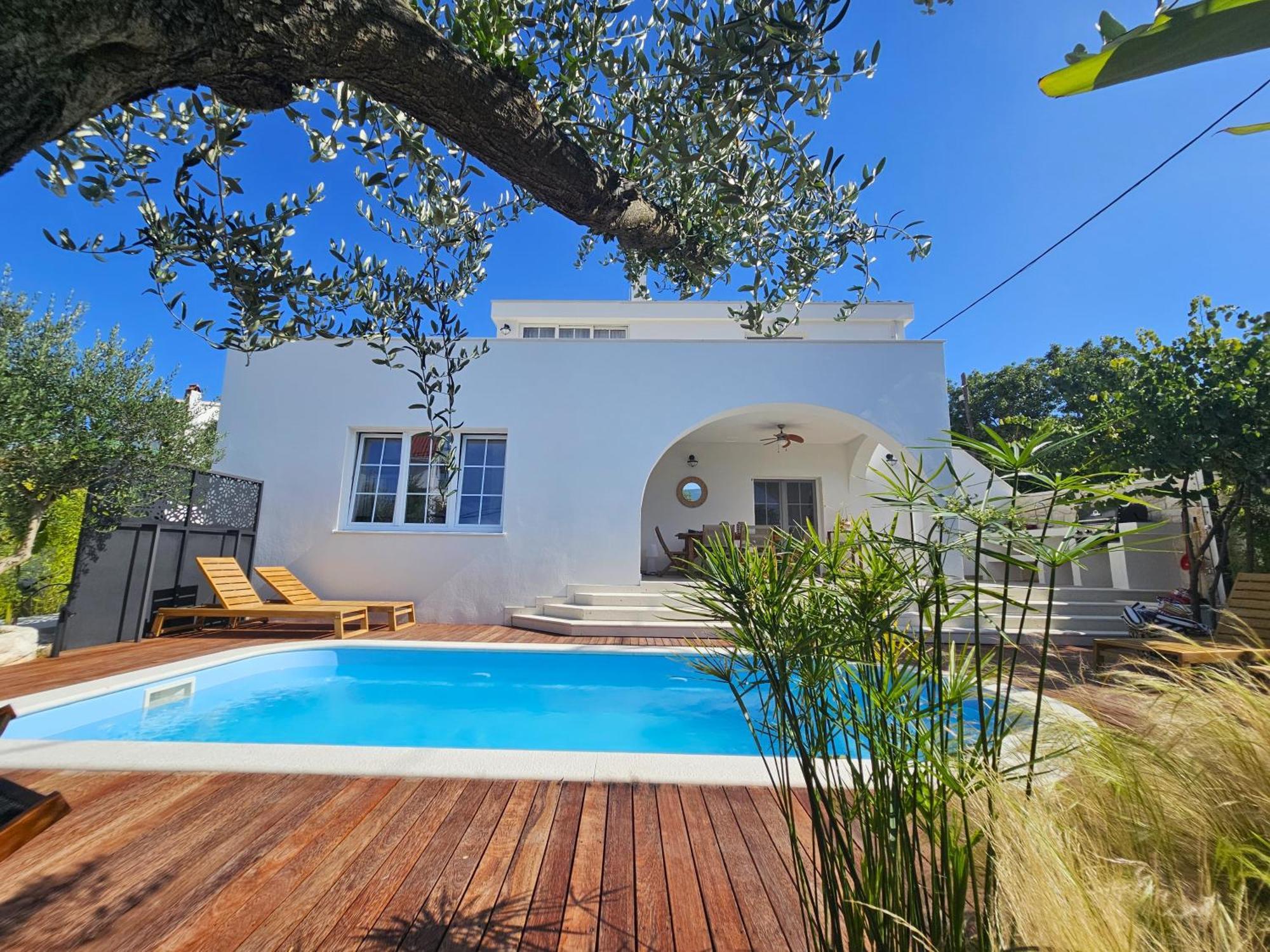 טרוגיר The Three Flowers Pool House מראה חיצוני תמונה