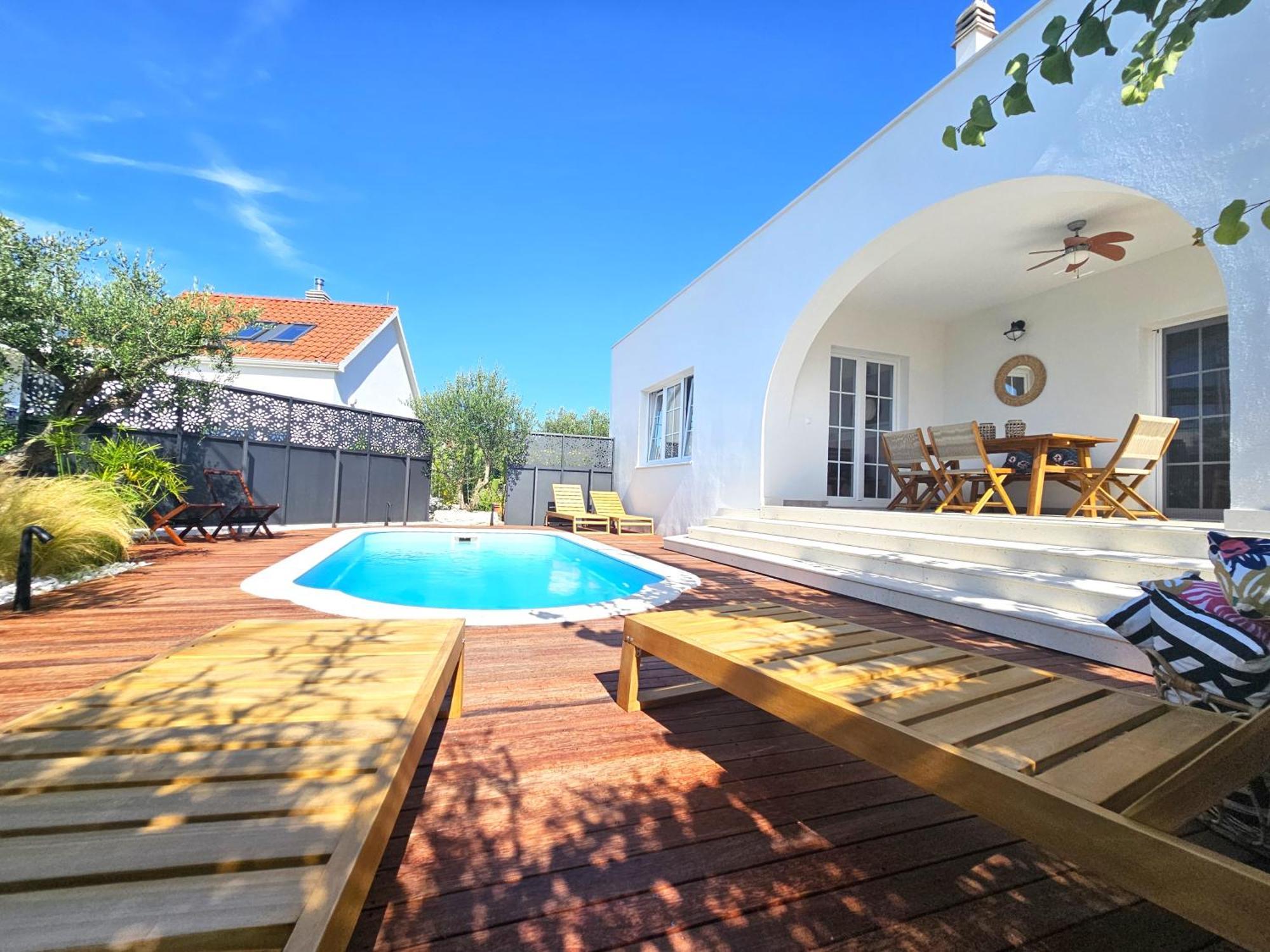 טרוגיר The Three Flowers Pool House מראה חיצוני תמונה
