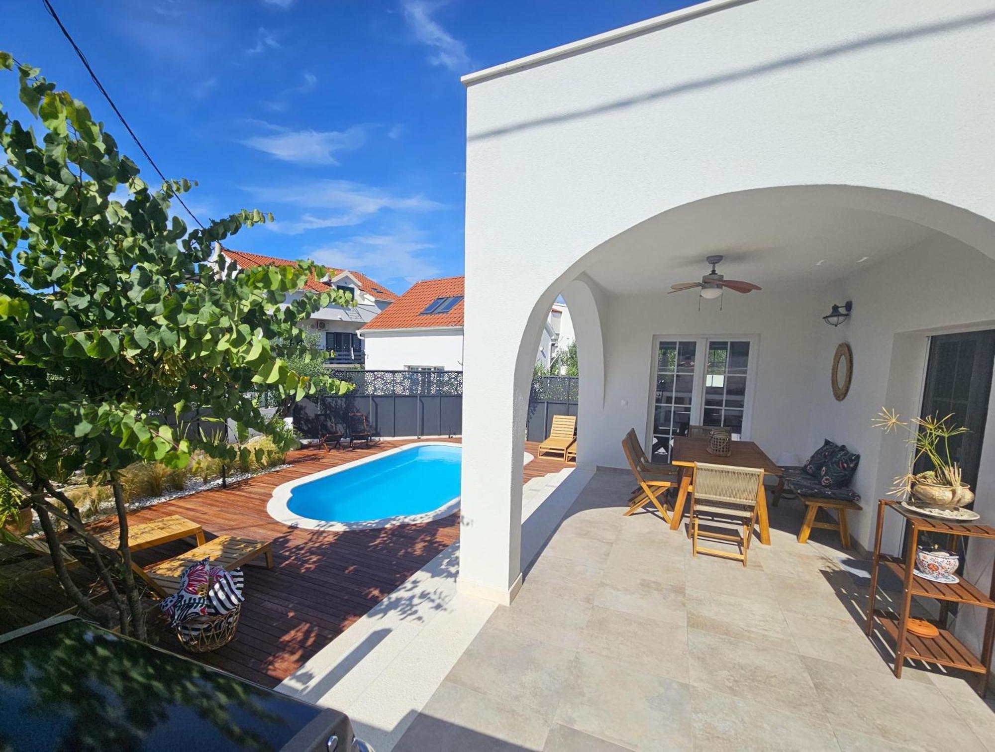 טרוגיר The Three Flowers Pool House מראה חיצוני תמונה