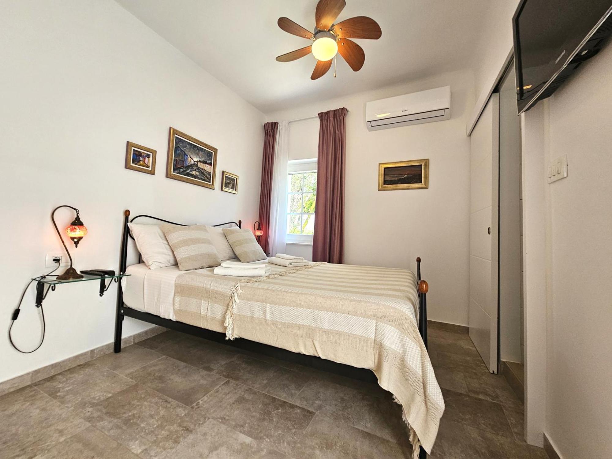 טרוגיר The Three Flowers Pool House מראה חיצוני תמונה