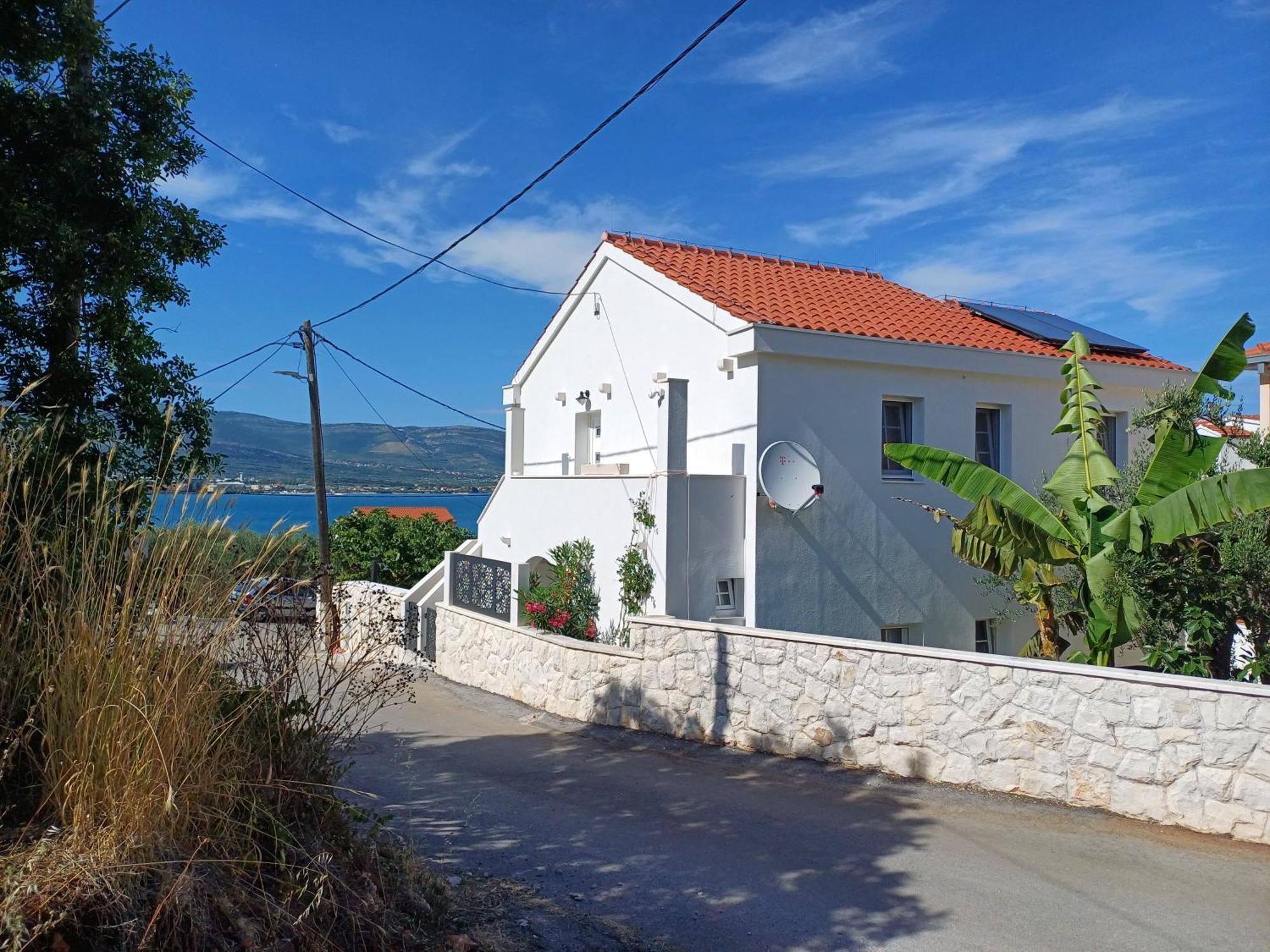טרוגיר The Three Flowers Pool House מראה חיצוני תמונה