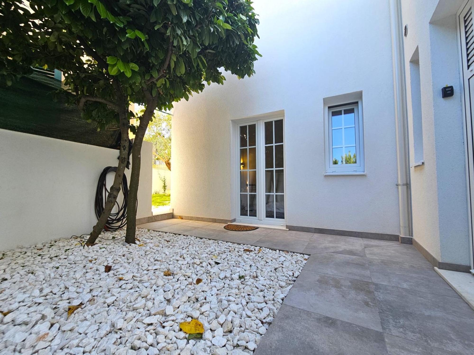 טרוגיר The Three Flowers Pool House מראה חיצוני תמונה